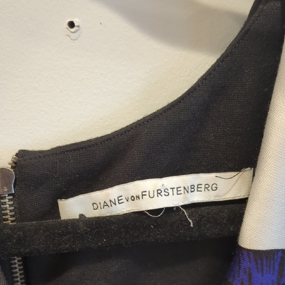 Diane Von Furstenberg Cocktail Blue Magenta Art Deco Y2K Mini Dress Size 6 - Picture 2 of 6